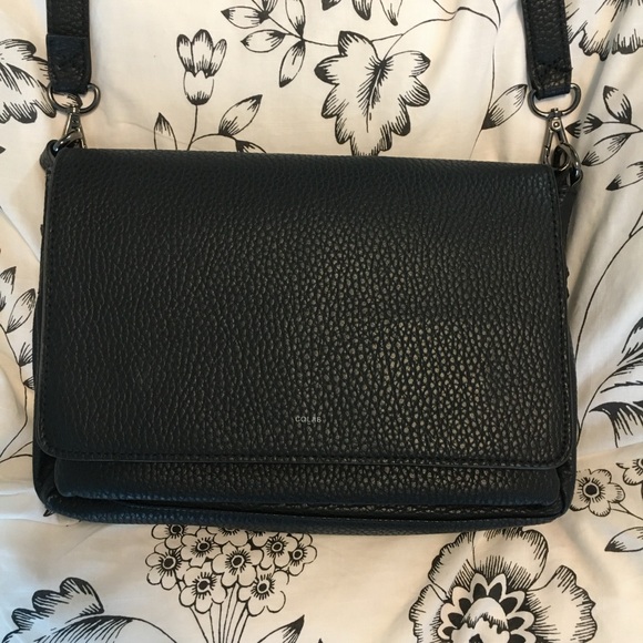 BLACK CROSSBODY BAG - Picture 2 of 3